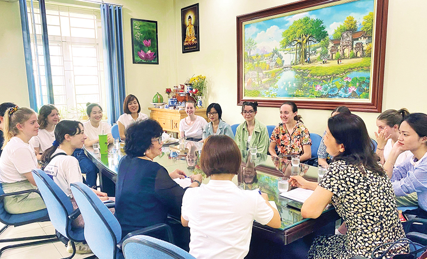 Đoàn thực tập sinh của Hội Hợp tác Vì trẻ em Việt Nam