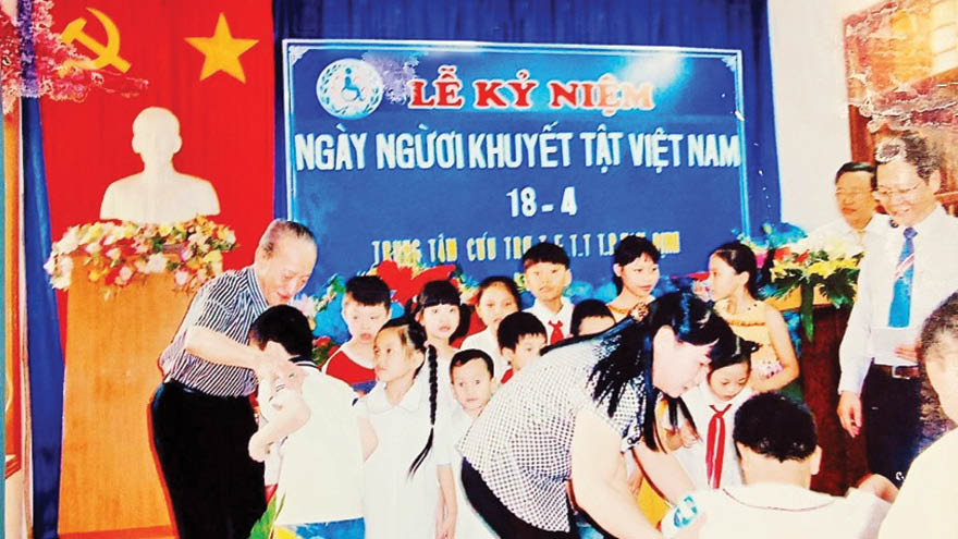 y12